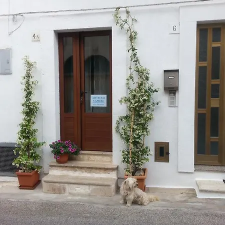 Nonno Angelo By La Puglia In Un Trullo