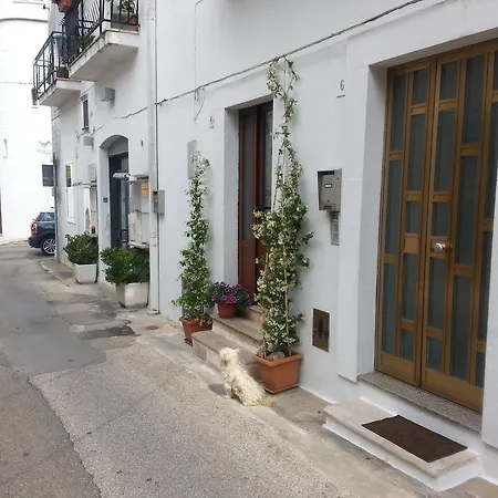 Nonno Angelo By La Puglia In Un Trullo * Alberobello