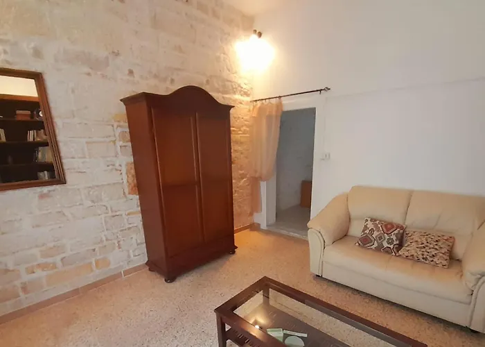 Nonno Angelo - A Due Passi Dalla Zona Trulli -